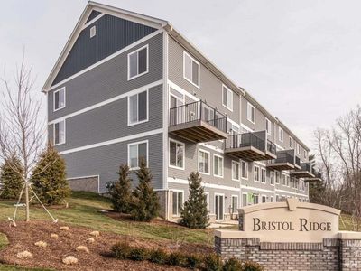 2715 Bristol Ridge Dr