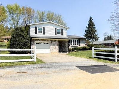 806 Fincastle Tpke