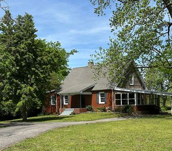 576 Pleasant View Rd