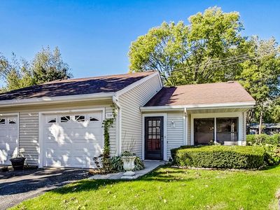 7118 Saint Tropez Ct