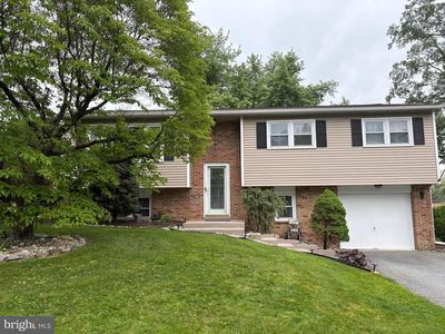 Property at 428 Park Hills Dr, Mechanicsburg, PA