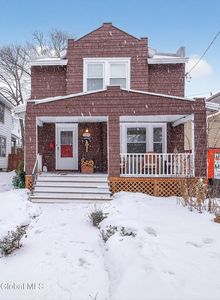 289 W Lawrence Street