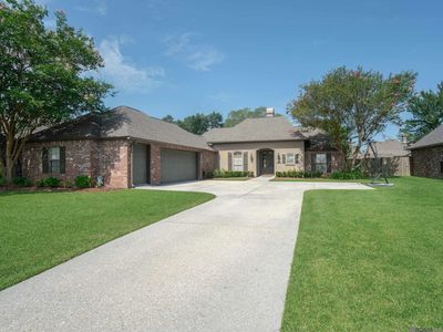 16435 Majestic Oak Dr