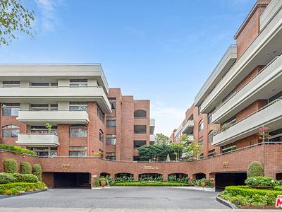 200 N Swall Dr Unit 553
