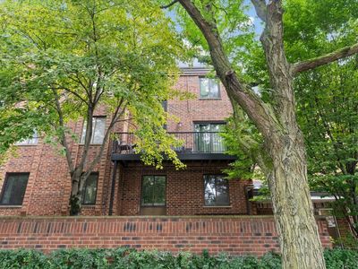 1651 N Dayton St APT 104