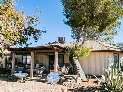 19805 Pearblossom Hwy