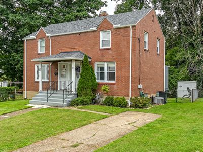 15 Avon Dr