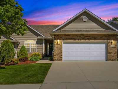 575 Woodland Rdg