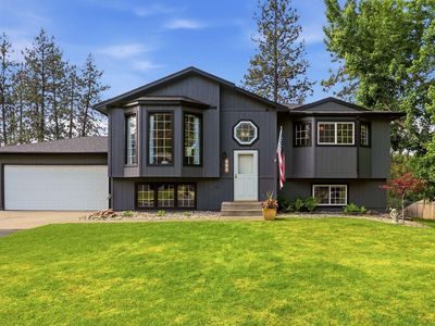 Property at 122 E Wynot Dr, Nine Mile Falls, WA