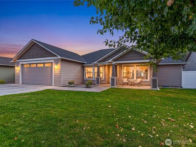 1719 Brambling Brae