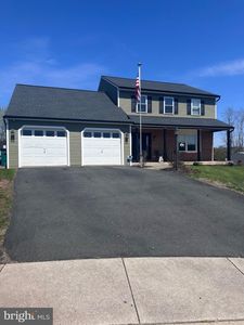212 Crystal Cir