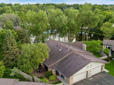 1151 Black Oaks Ln N