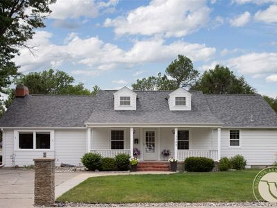 1102 Cottage Ln