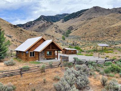 49 & 50 Rattlesnake Ln