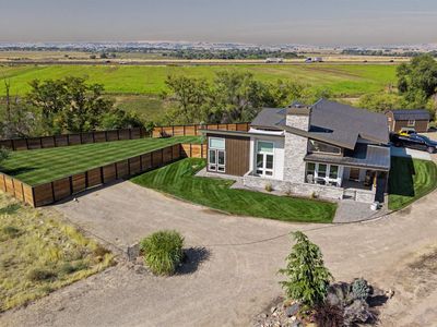 6657 Whitley Dr