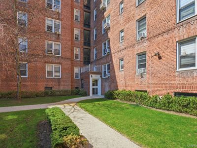 5639 Netherland Avenue #1G