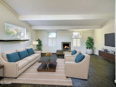 3750 N Country Club Rd APT 12