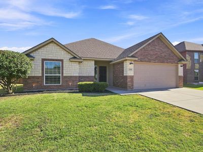 1720 Lakeway Dr
