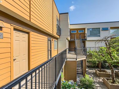 1535 SW Clay St APT 209