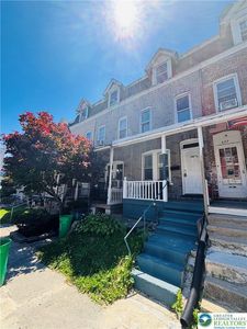 620 1/2 W Cedar St