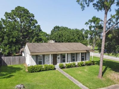 6022 Beaudry Dr