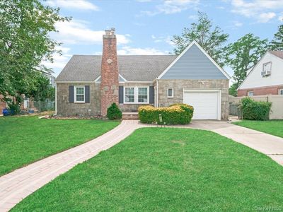 596 Terrace Place