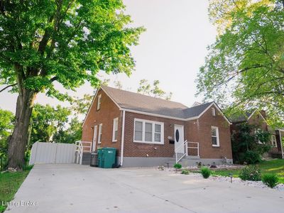 2120 Rockford Ln