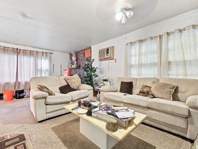 287A Clerk St