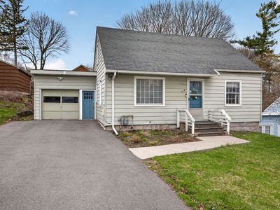 318 Seeley Rd