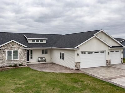 N1004 FALLON LANE