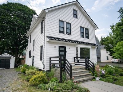 27 2nd St