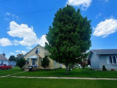 127 W Military Rd