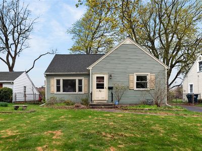 63 Shorewood Dr