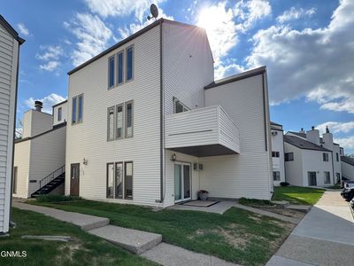 1147 Jefferson Ave