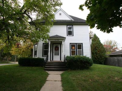 1130 Burr Oak Ct