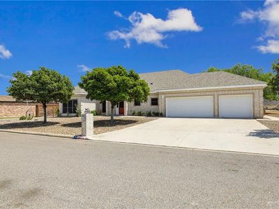 Property at 1208 Lake View Dr, Mission, TX