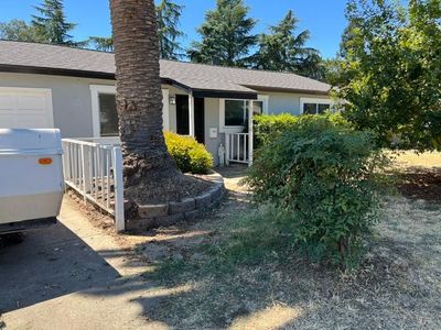 7340 Grand Oaks Blvd
