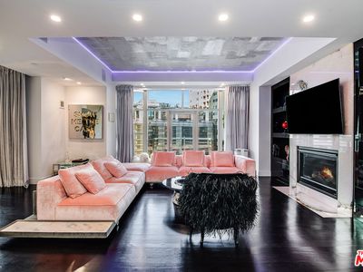 10776 Wilshire Blvd UNIT 403