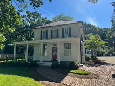464 Oakwood Ave