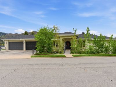 1878 E Ridge Point Dr