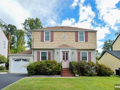 37 Lunn Avenue