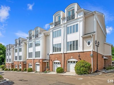 442 Main Avenue #8