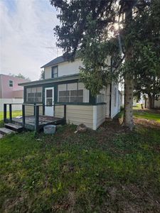 214 S 4th St