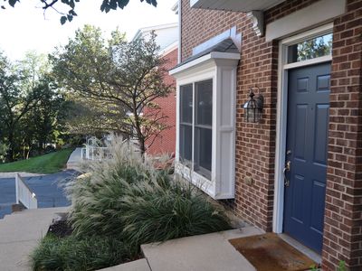 1712 Grandmere Ln