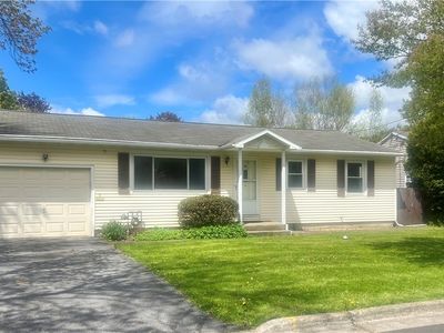 5 Summit St