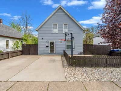 1711 Belle Ave