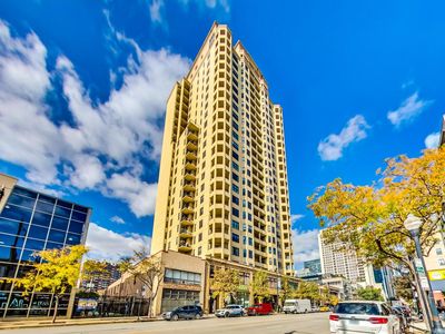 1464 S Michigan Ave APT 1306