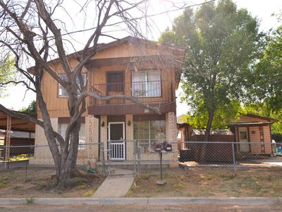 1310 N Tapeyste Ave