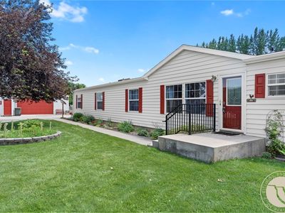 8 Rogers Pl