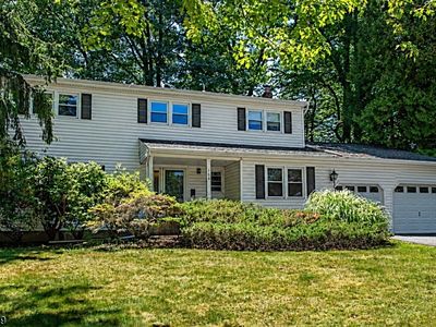 109 Leamoor Dr
